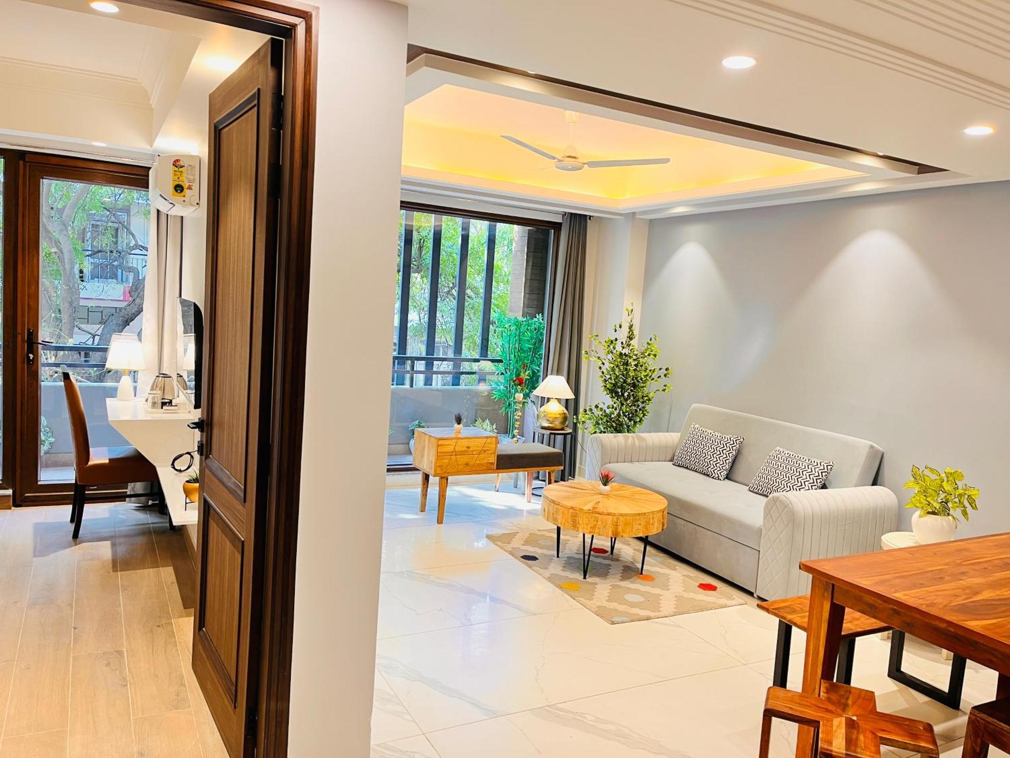 Hotel Gianmala Residency South Extension Near Aiims Delhi New Delhi Exterior photo