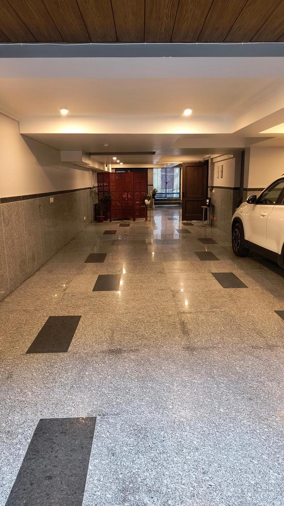 Hotel Gianmala Residency South Extension Near Aiims Delhi New Delhi Exterior photo