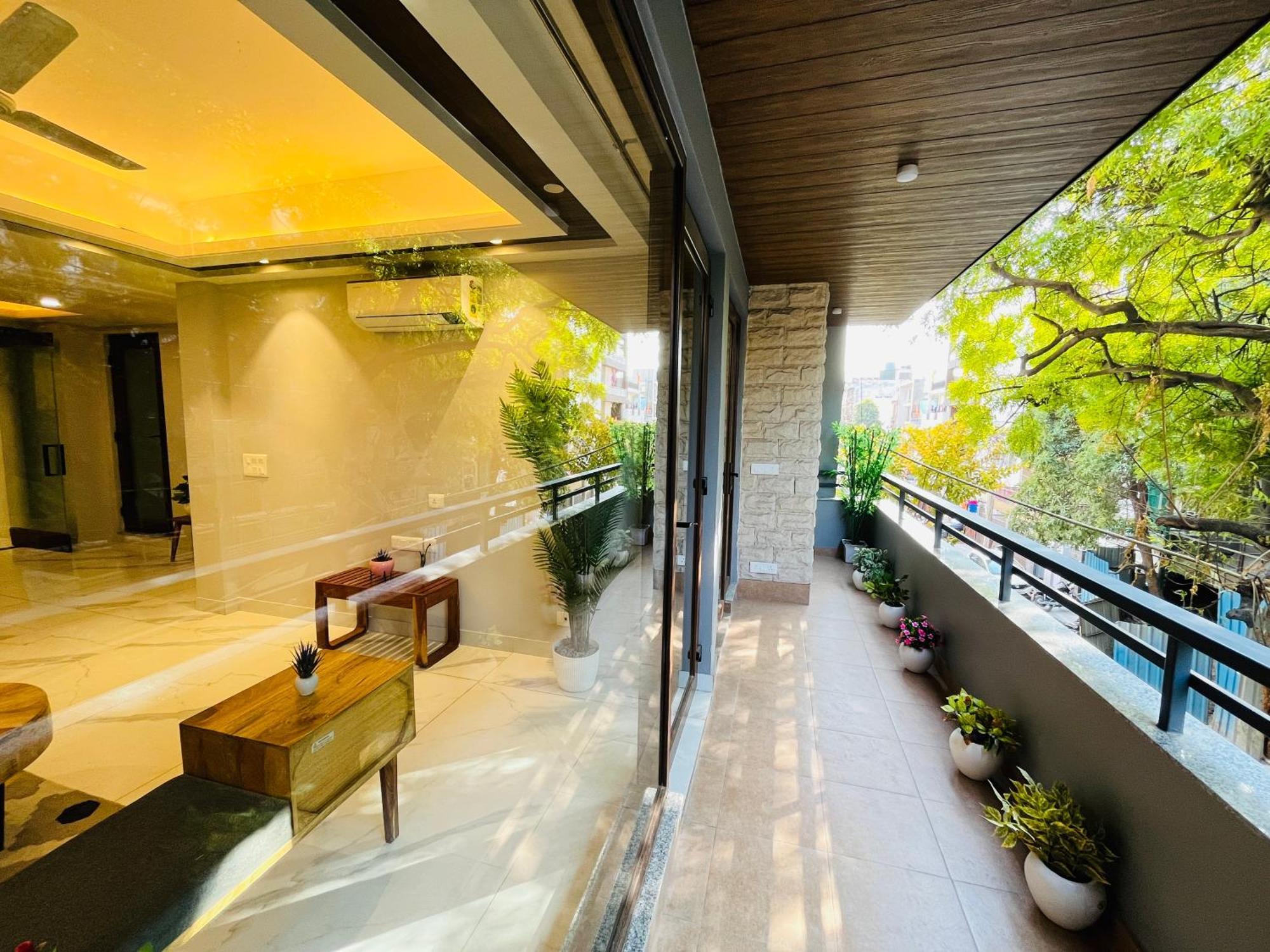 Hotel Gianmala Residency South Extension Near Aiims Delhi New Delhi Exterior photo