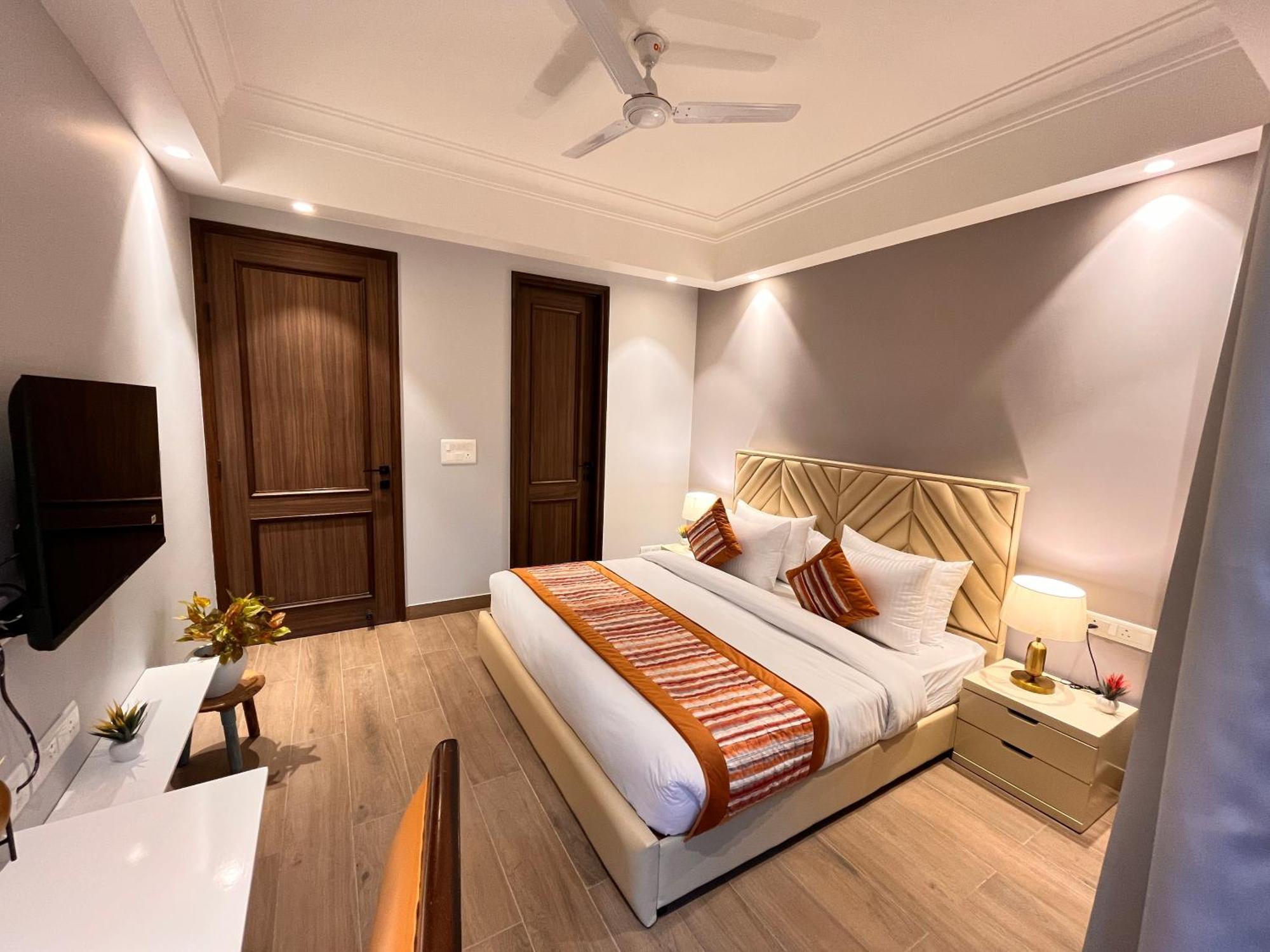 Hotel Gianmala Residency South Extension Near Aiims Delhi New Delhi Exterior photo