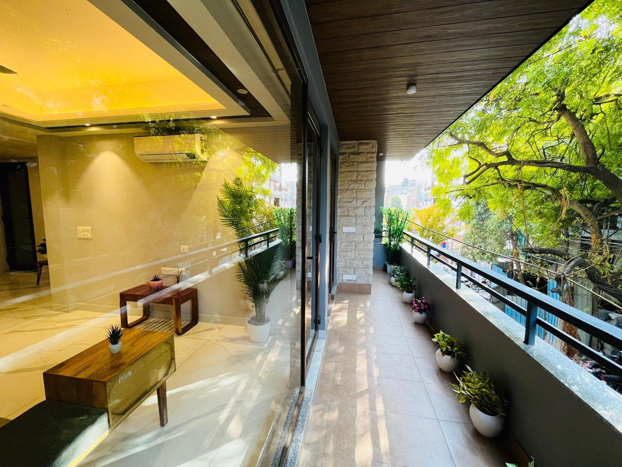 Hotel Gianmala Residency South Extension Near Aiims Delhi New Delhi Exterior photo