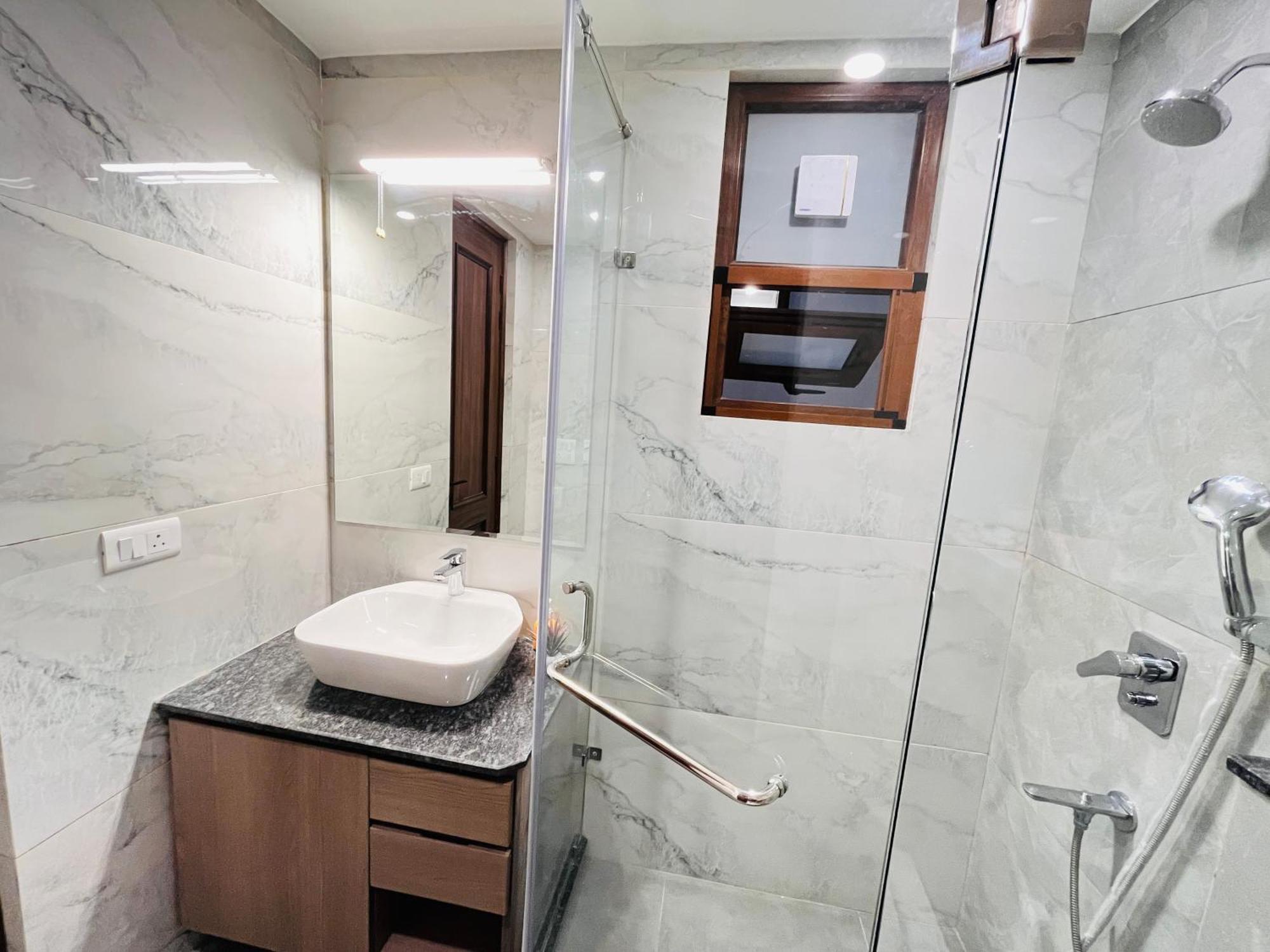Hotel Gianmala Residency South Extension Near Aiims Delhi New Delhi Exterior photo