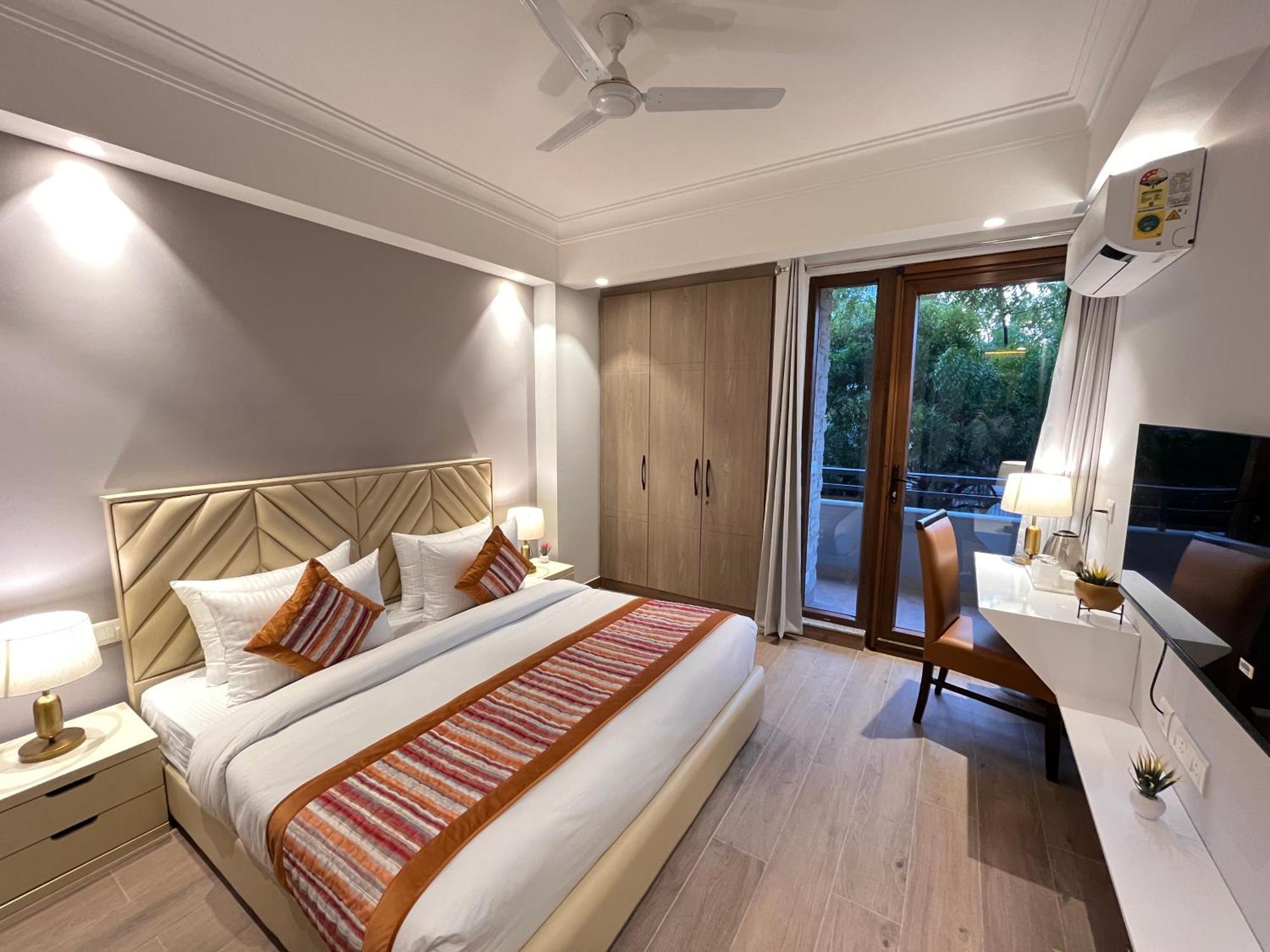 Hotel Gianmala Residency South Extension Near Aiims Delhi New Delhi Exterior photo