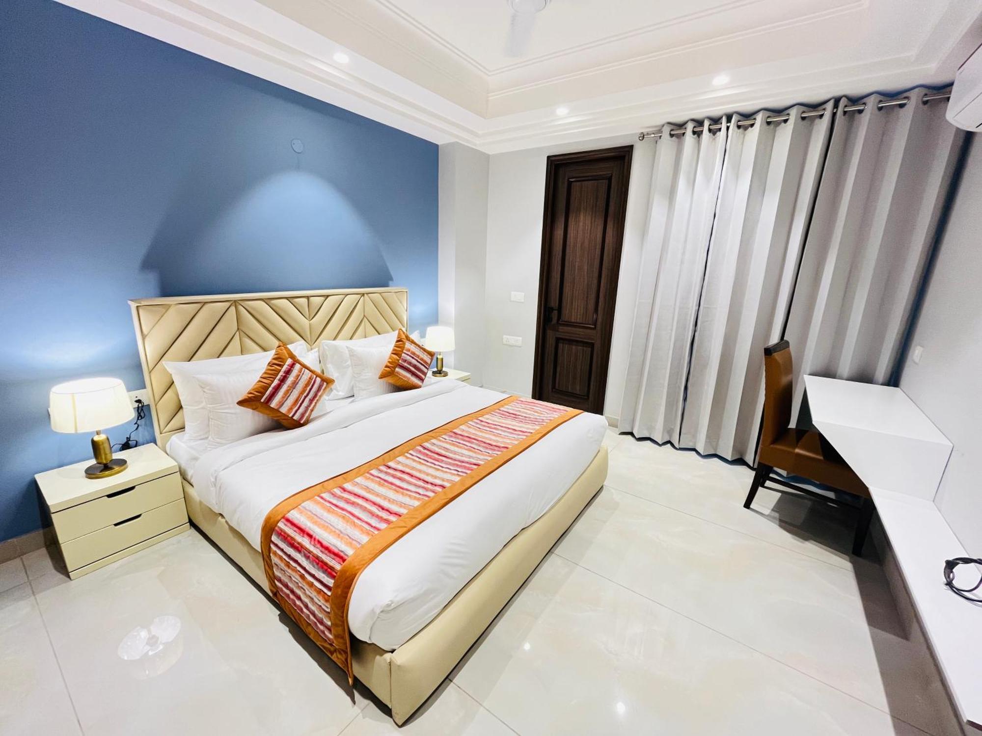 Hotel Gianmala Residency South Extension Near Aiims Delhi New Delhi Exterior photo
